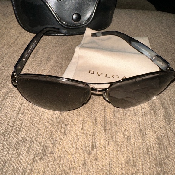 Bvlgari sunglasses - Picture 1 of 5